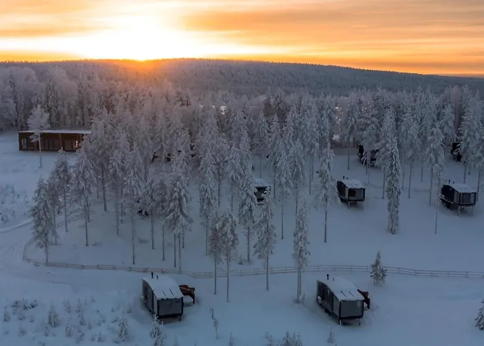 Arctic Lumo منتجع كوسامْوُ